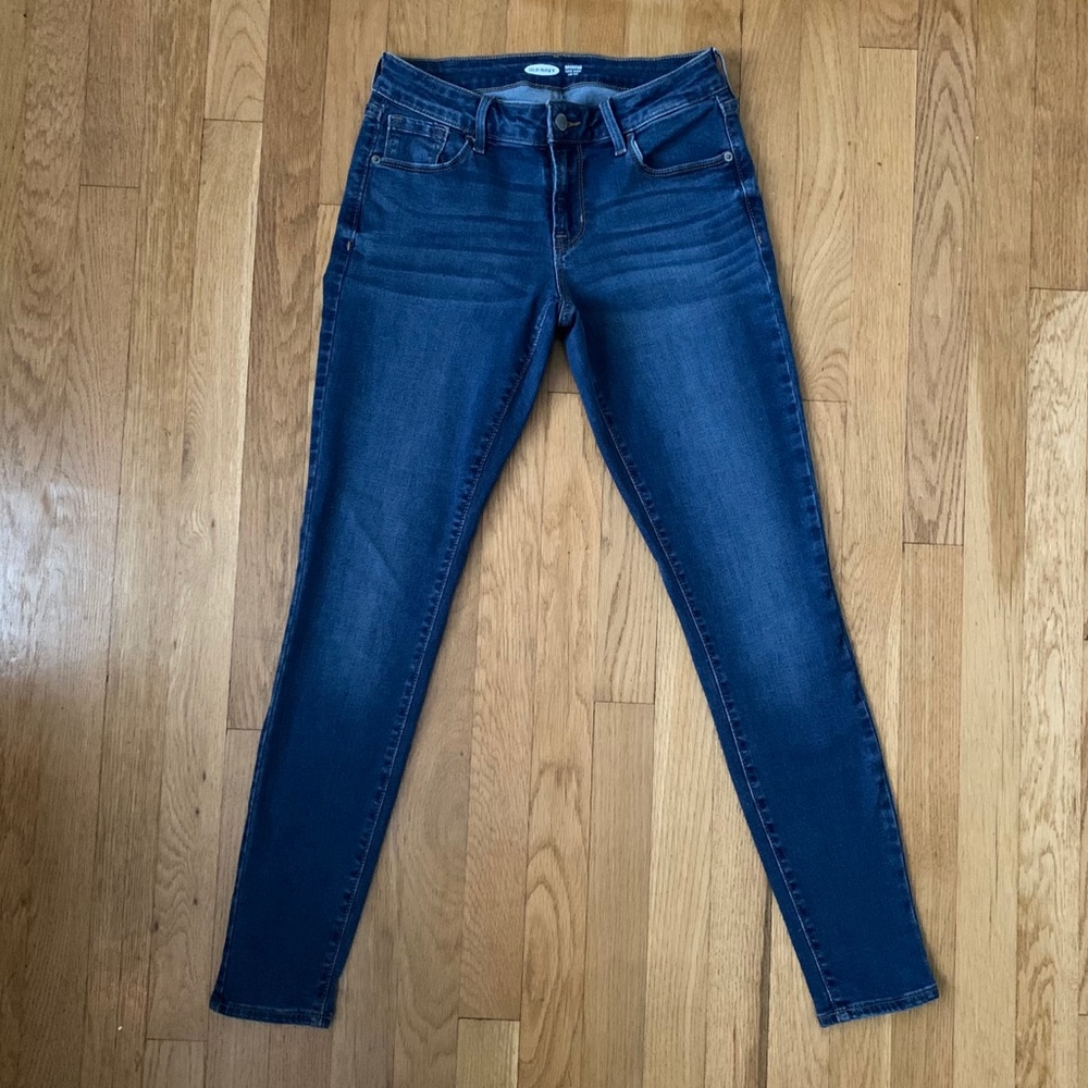Old navy Super skinny low rise size 4